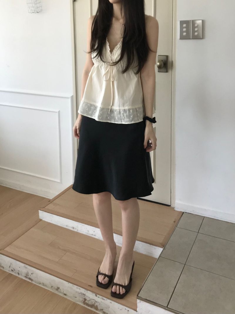 Glue Satin Midi Skirt (2 colors)