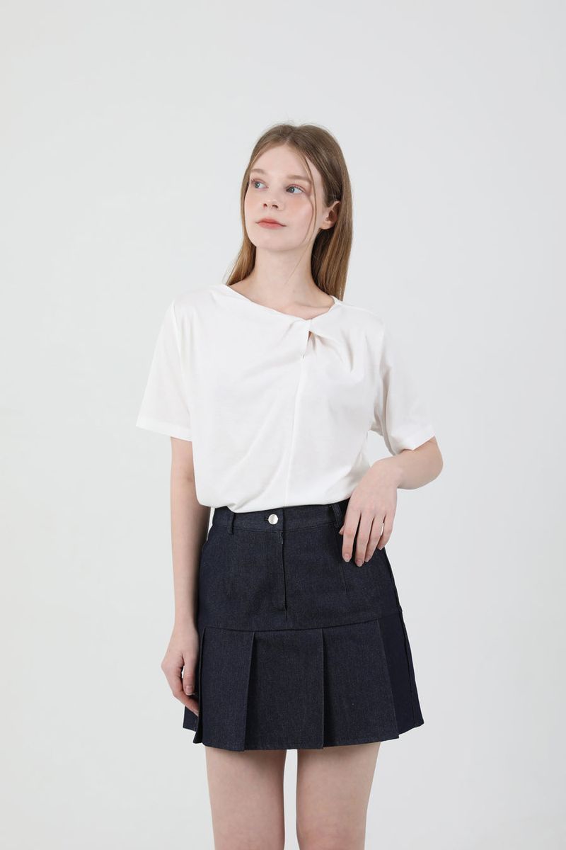 Modern Slit Shirring T-shirt White