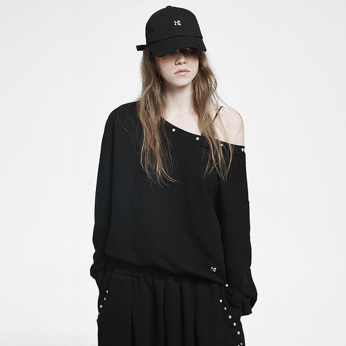 Holy Symbol Off-shoulder Sweatshirt_BLACK