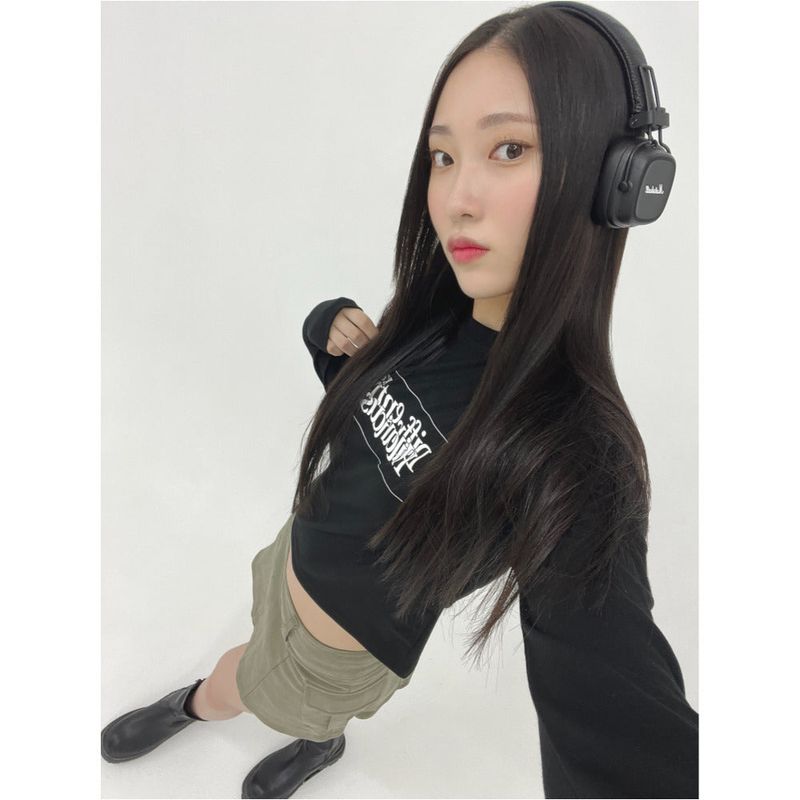 スタックスローガンロゴウォーマークロップ長袖Tシャツ