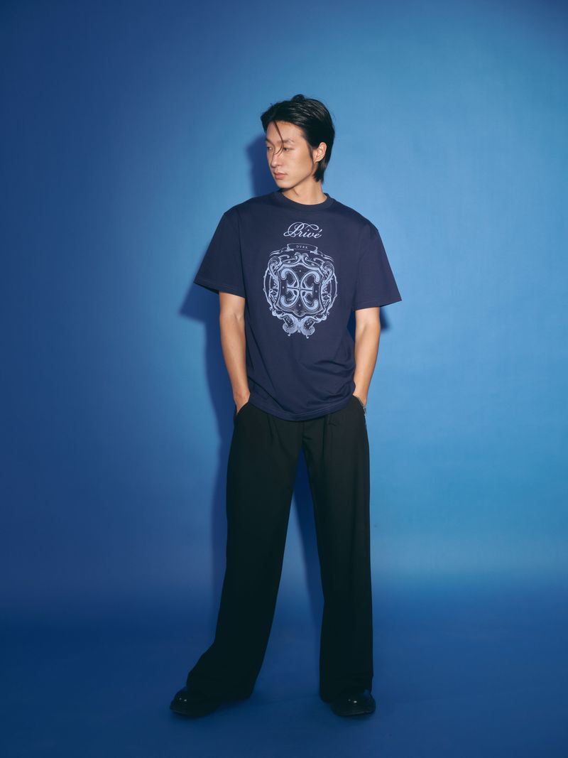DVRK PRIVÉ UNI LOGO TEE - MIDNIGHT BLUE