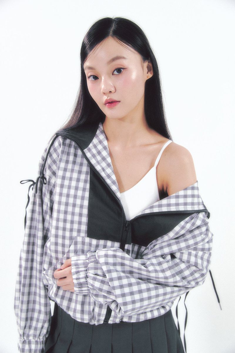 Check Ribbon Wind Breaker Black