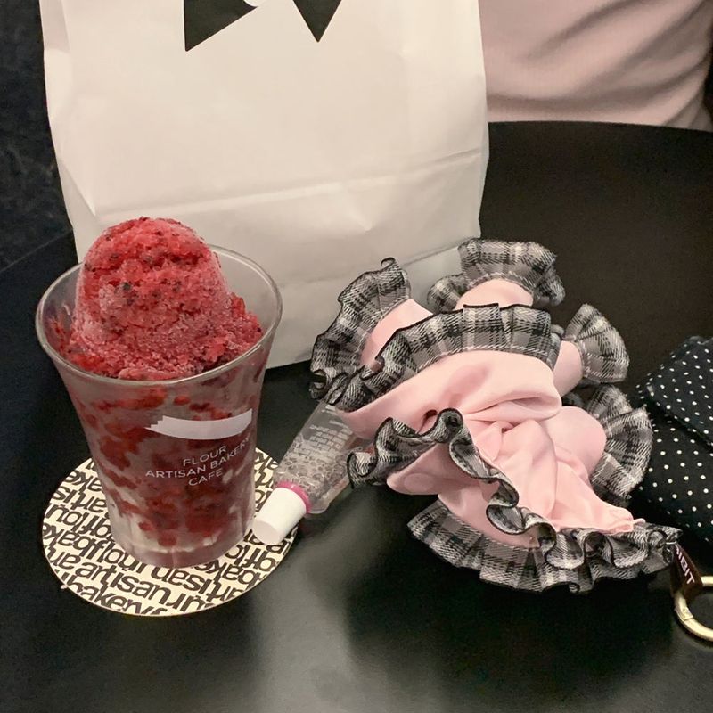 pink rose dot Lace Scrunchies