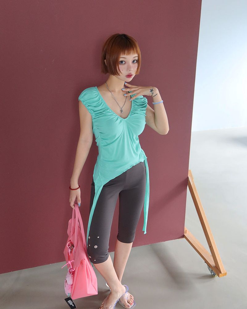 Punching Eyelet Stud Capri Pants