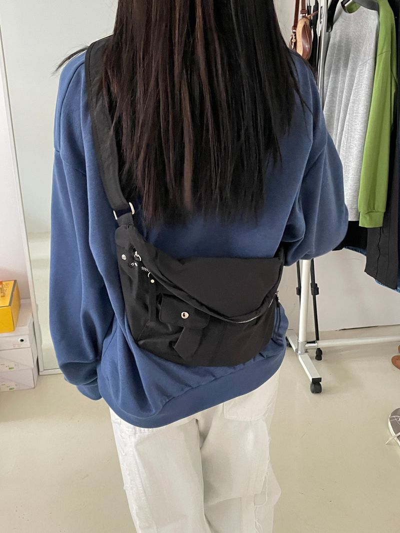Zip pocket fanny bag 