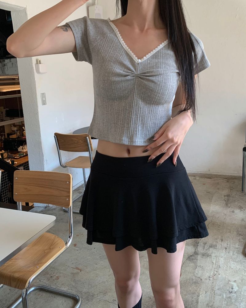 Low cancan skirt
