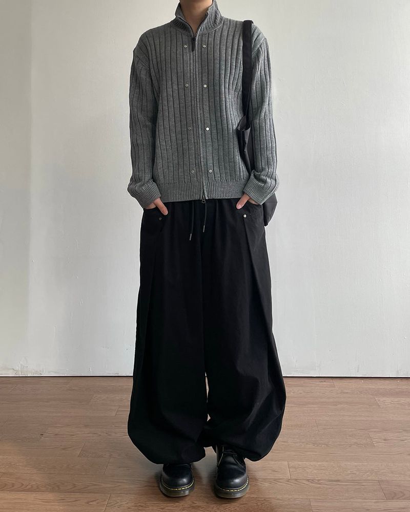 Dot Rivet Ribbed Knit Zip-up