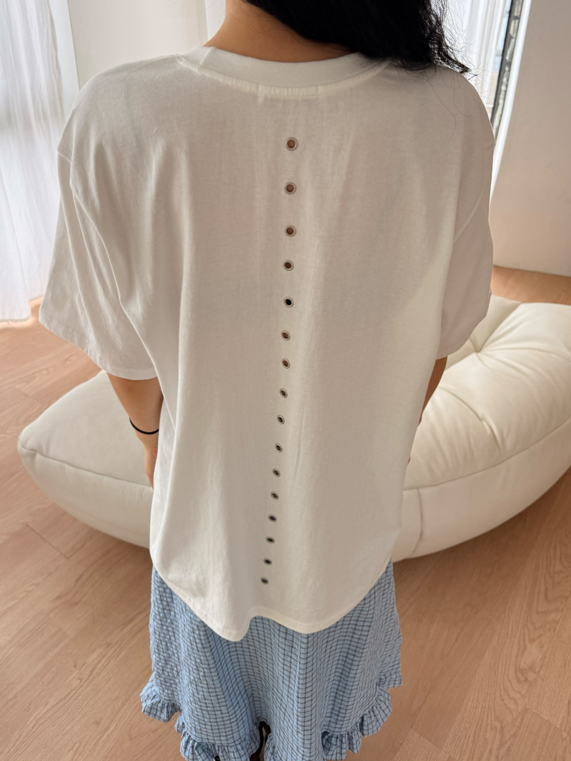 back eyelet T