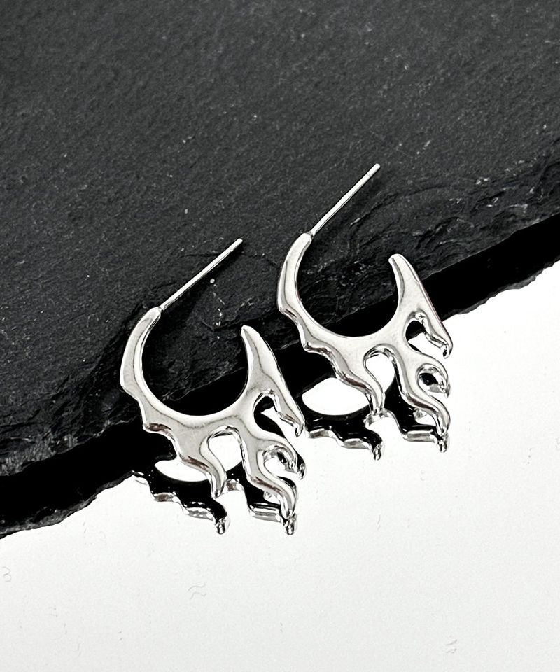 Adamdree（アダムドリー）の「アルドフレイムピアス（アクセサリー）」