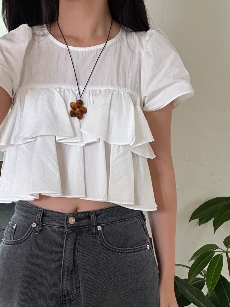 Homaika flower necklace 