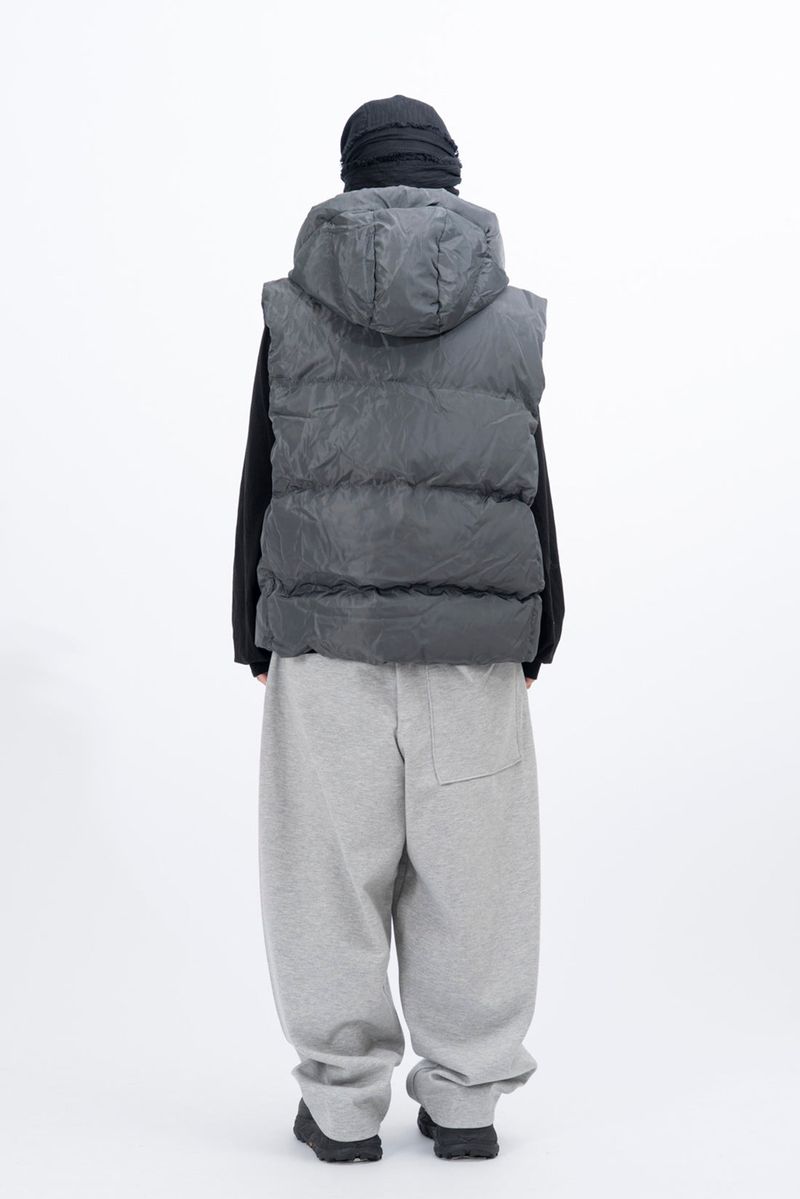 Andra Wrinkle Hood Padded Vest