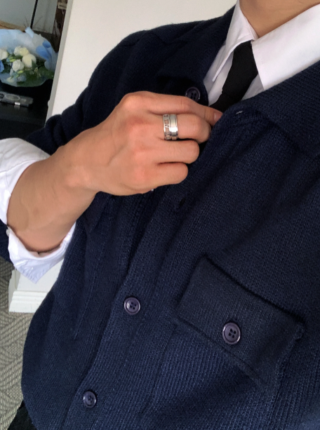 Flap Pocket Collar Knit Cardigan