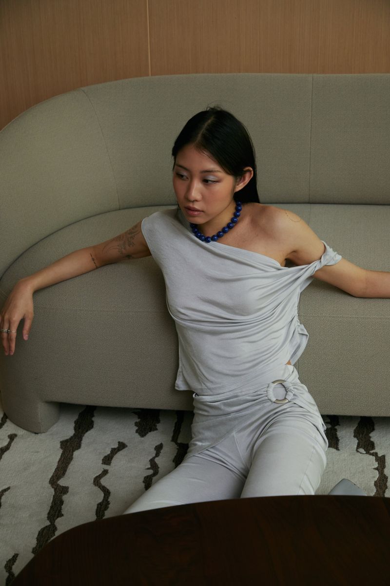 SILVER TWISTED SHOULDER TOP
