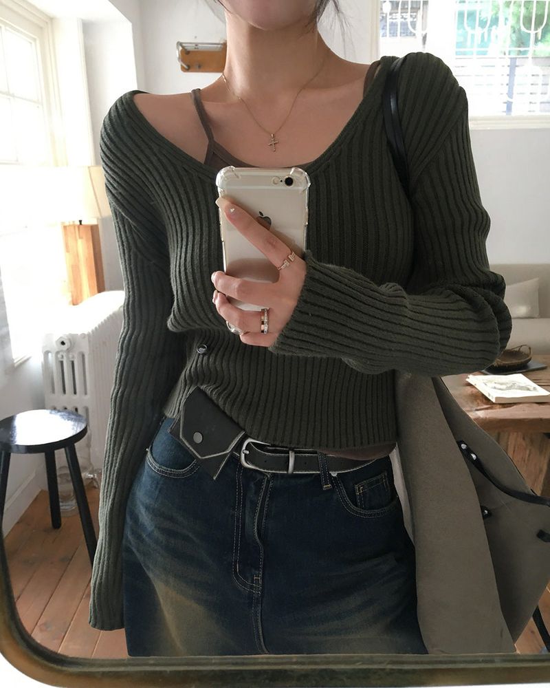 Yami Ribbed Deep V-Neck Knit