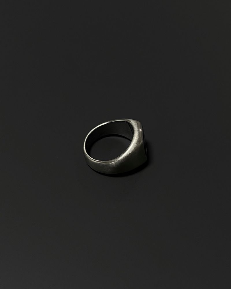 bold onyx ring