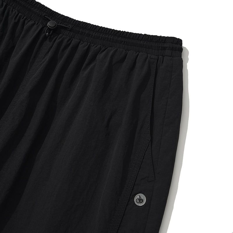 KIRSH PLAIN INCISION WOVEN PANTS [BLACK]