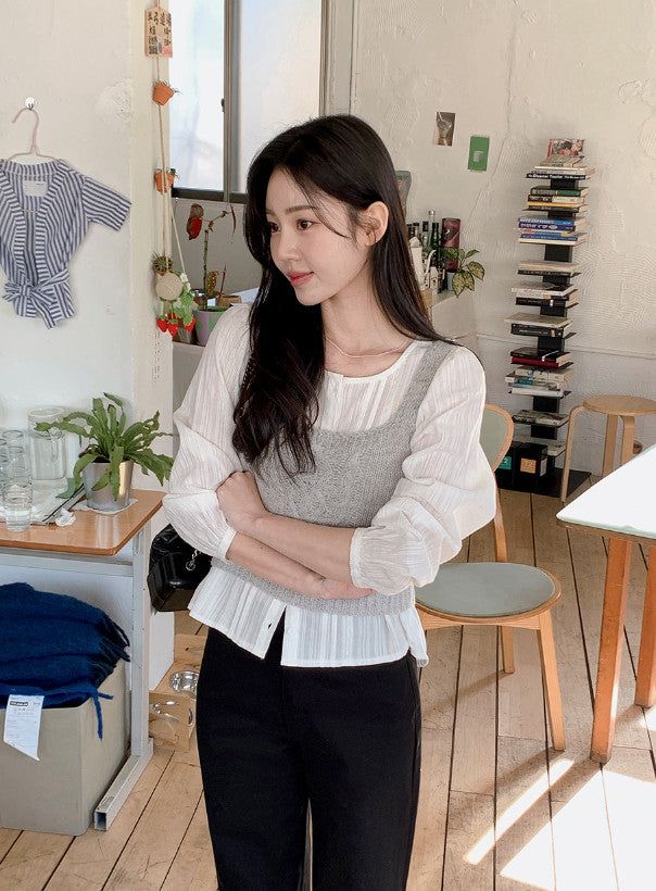 SHOPPERLAND(ショッパーランド)の「UE Square Twist Knit Bustier (4color)(Tops)」