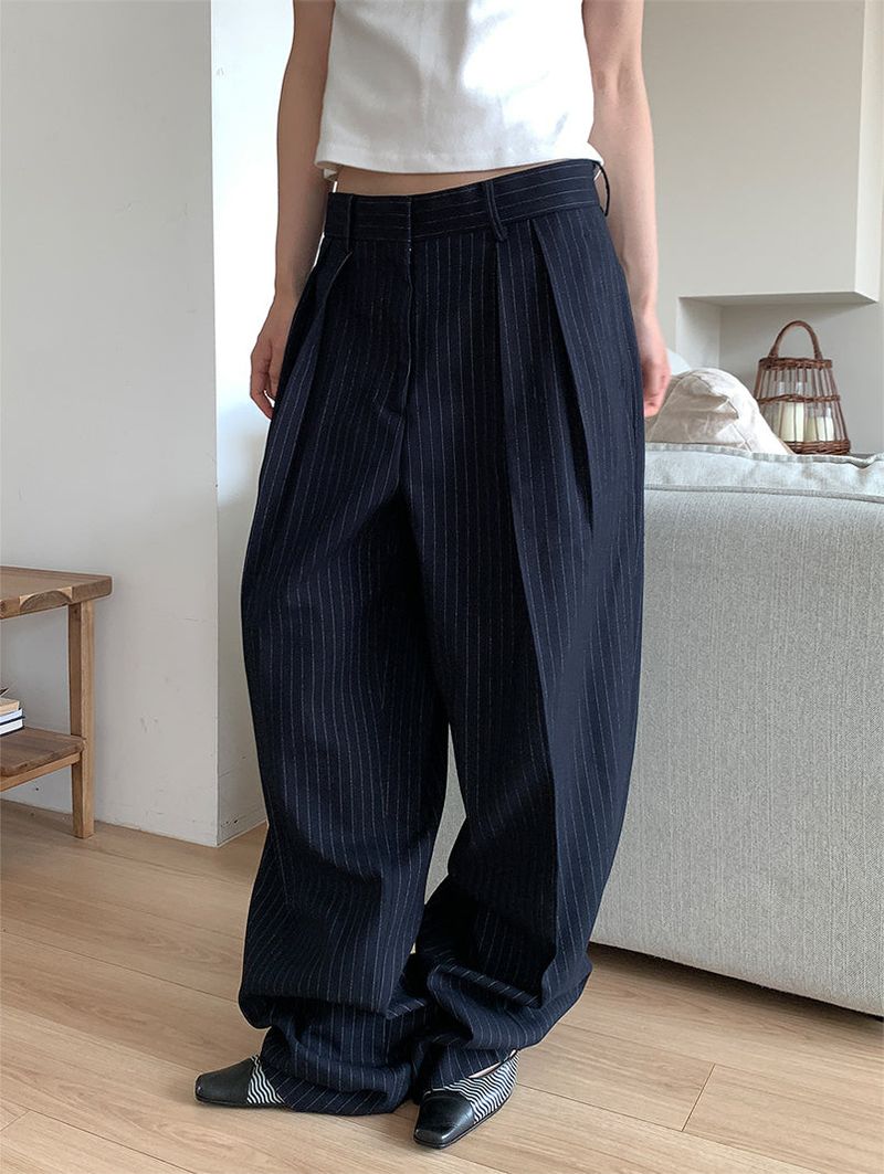 PAPERMOON PIN STRIPE PLEATE TROUSER