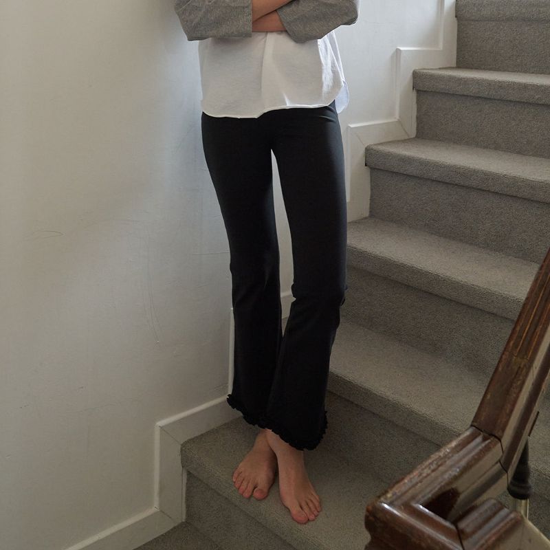OVT-U（オーブイティーユー）の「Soft Frill Easy Pants（Pants）」