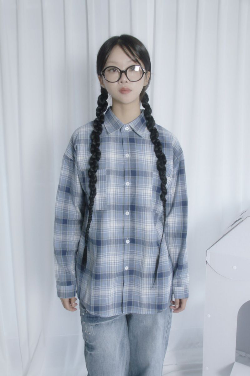 aoyu（アオユ）の「Checkered Over Fit Collar Shirt（Tops）」
