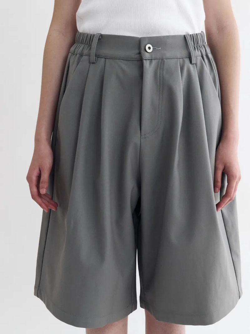 26SS PT5 Cropped Pleated Trousers