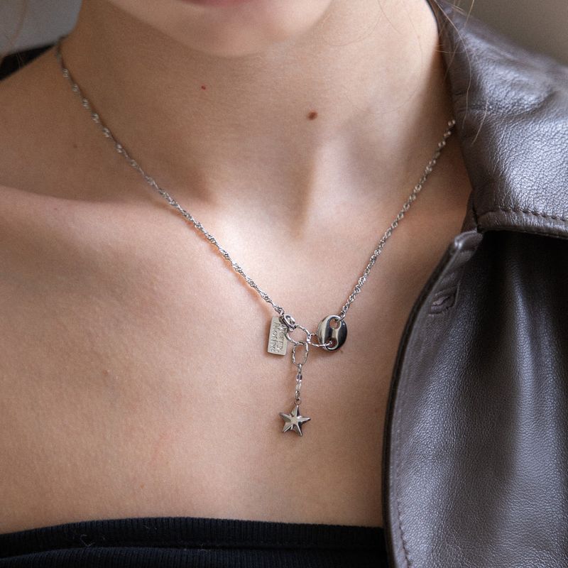 MerryMotive(メリーモチーブ)の「Drop star point chain necklace(Accessories)」