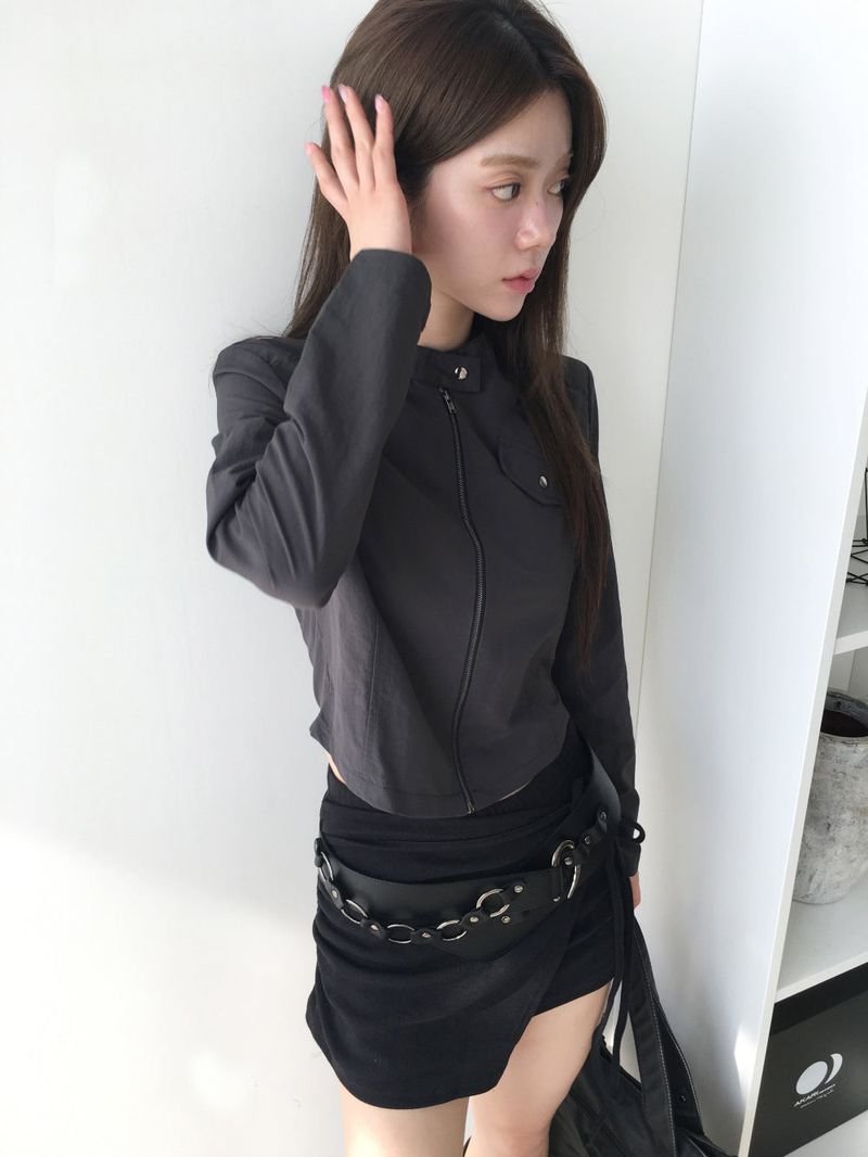 High-neck snap short jacket