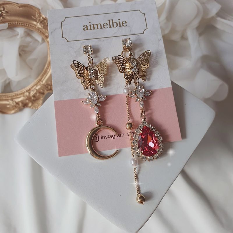 Rosepink Moon Butterfly Earring