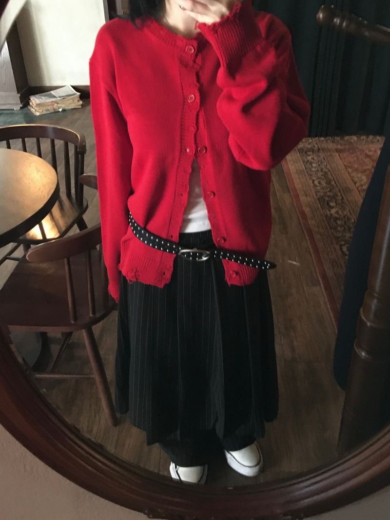 Peak Damage Crop Cardigan (4c)