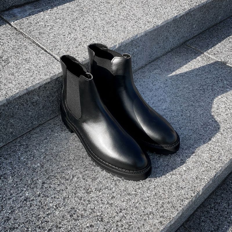 55 Chelsea Boots
