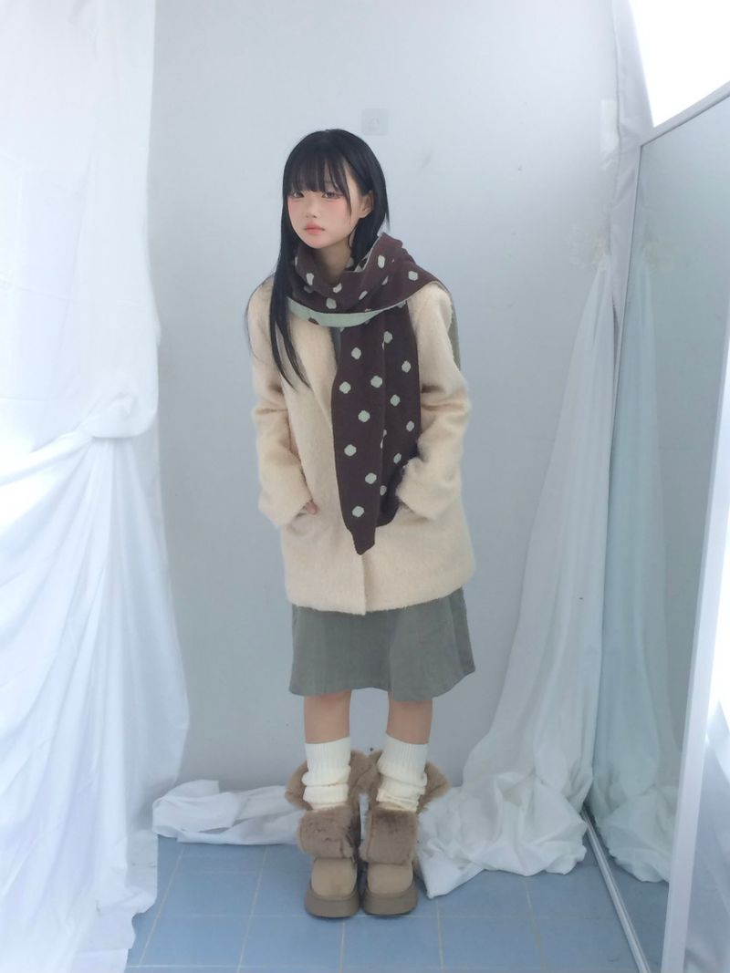 Hairy cream jacket