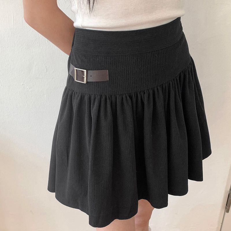WONDER WONDER(ワンダーワンダー)の「Larit leather buckle corduroy flare cancan mini skirt(Skirts)」
