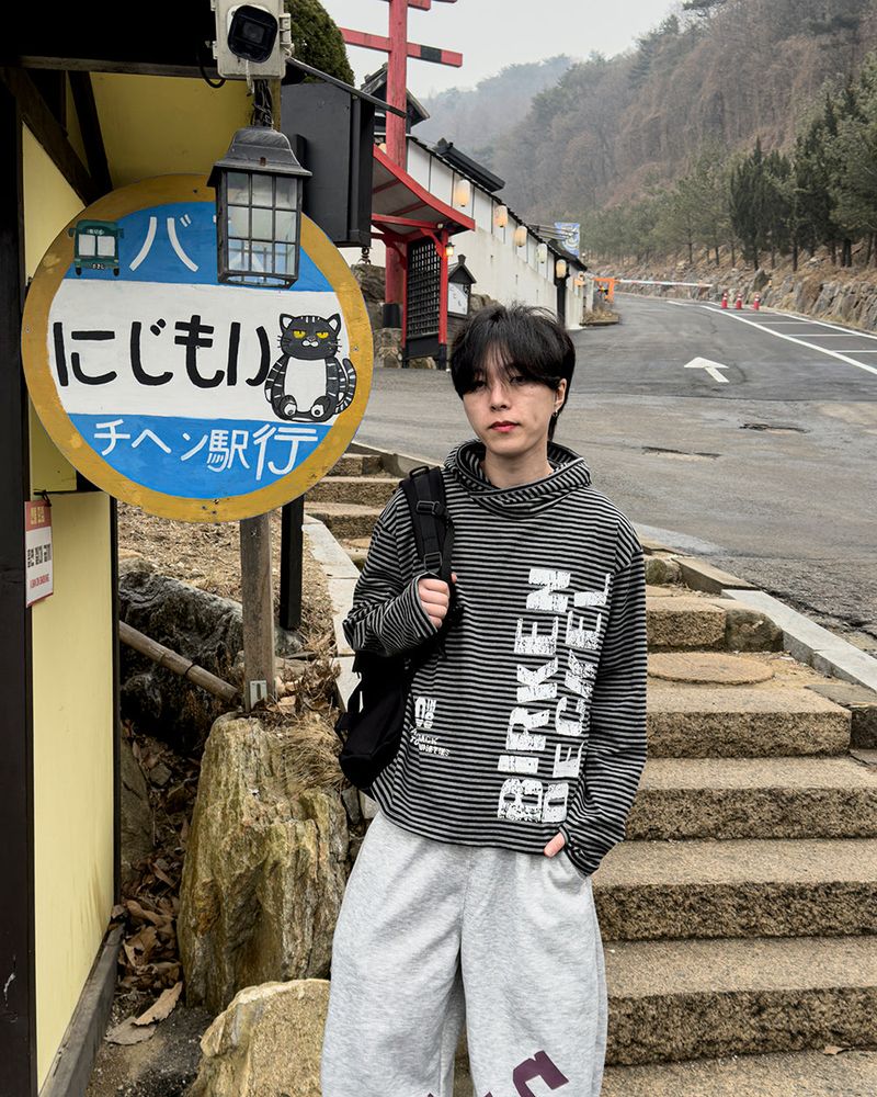 River Fingerhole Stripe Hoodie