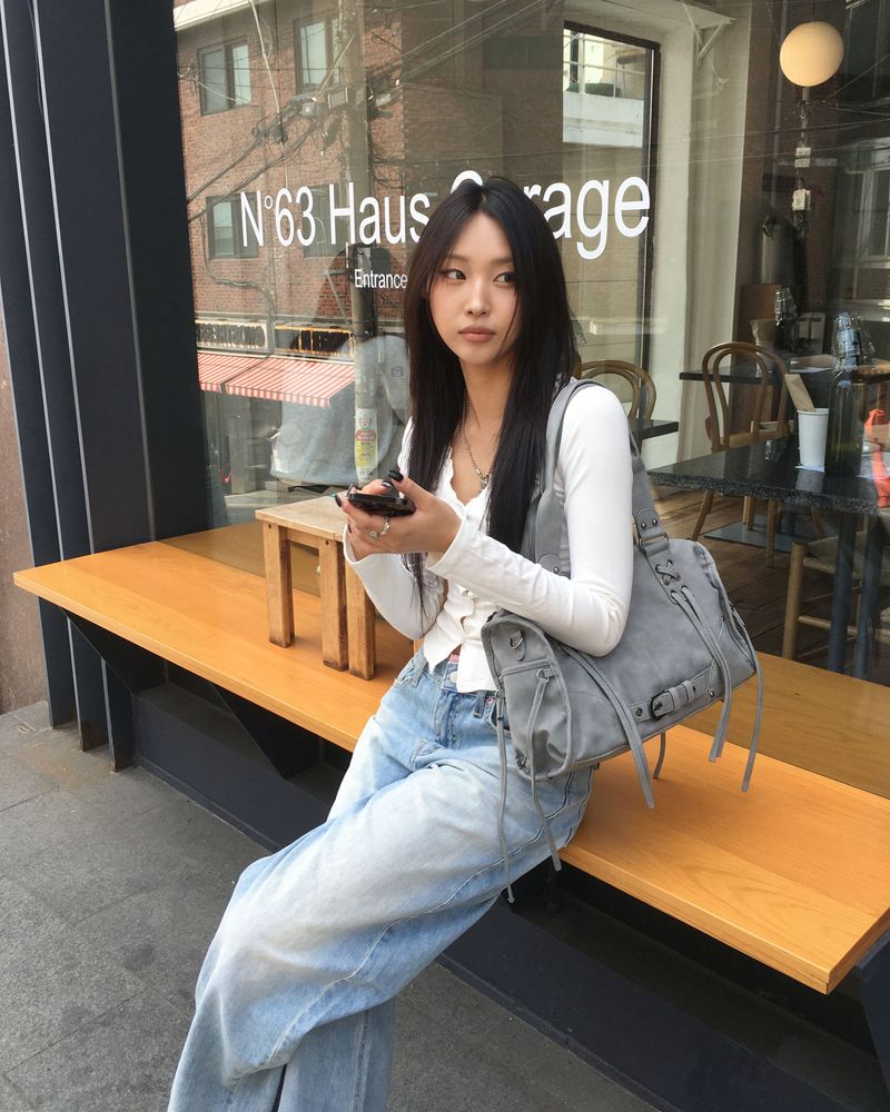 V neck frill cardigan