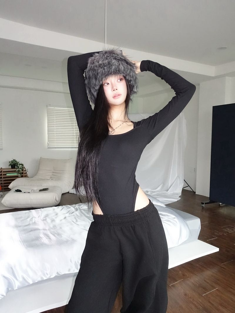Birthdayeve(バースデーイブ)の「Slim fit body suit Top(Tops)」