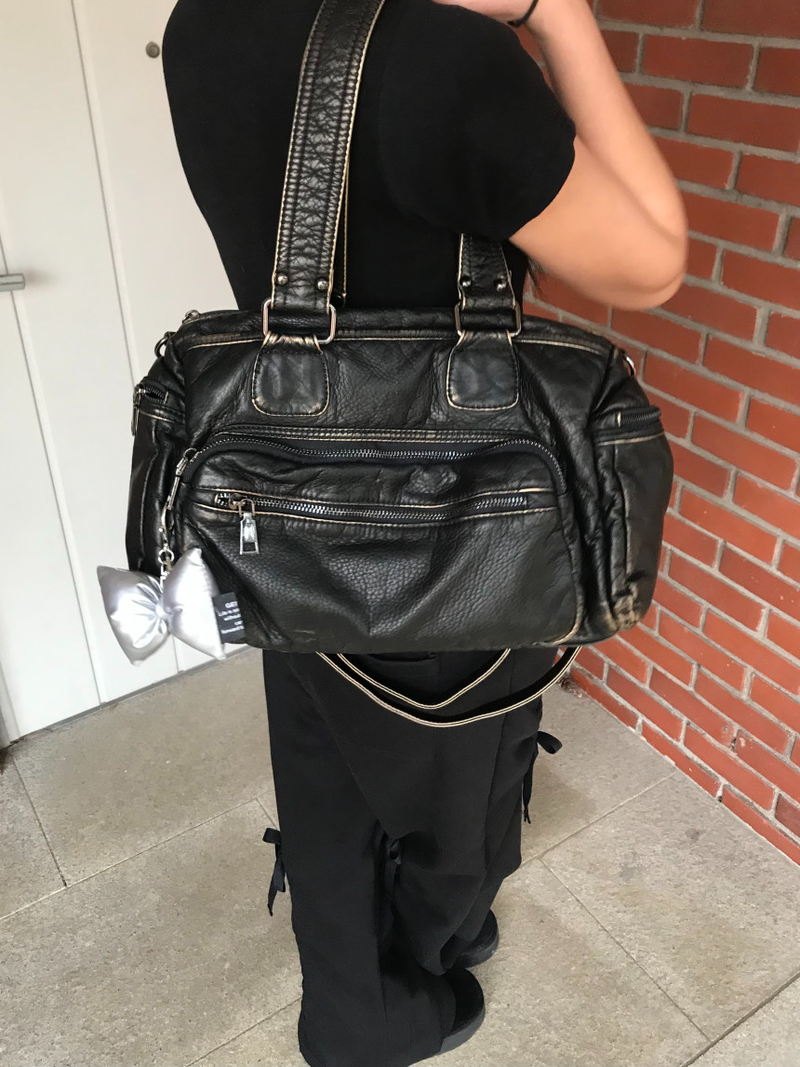 vintage cross shoulder bag