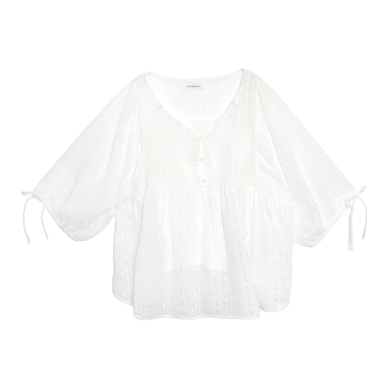 PINK PINEAPPLE（ピンクパイナップル）の「SOFT BLOOM HALF BLOUSE（Tops）」