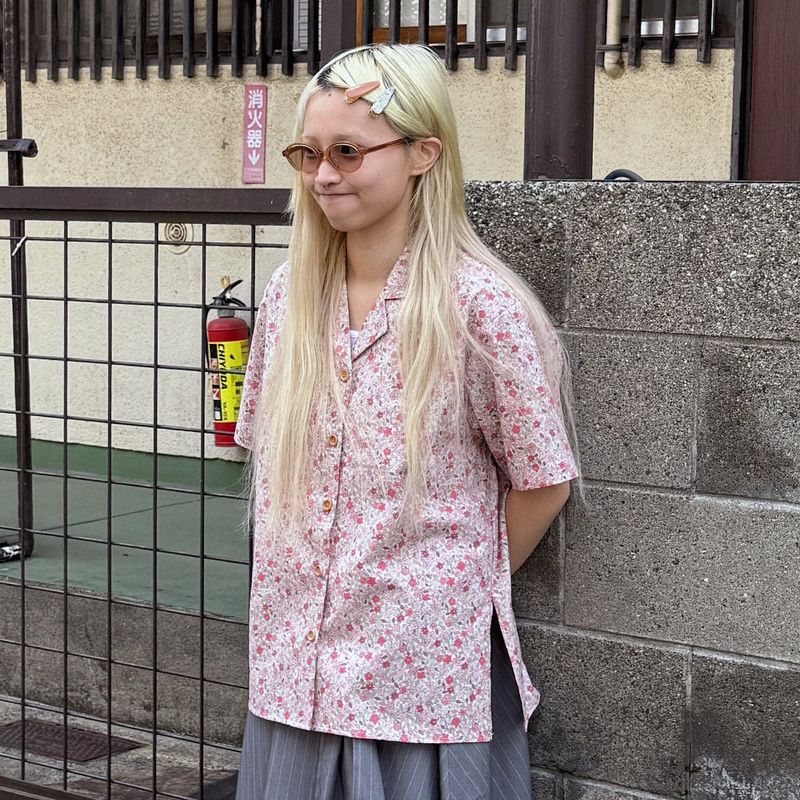 KOOKEESEE（クキシ）の「Wild Flower Tokyo Shirt (pink)（Tops）」