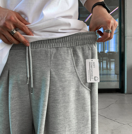 Moseley Bermuda Pintuck Shorts