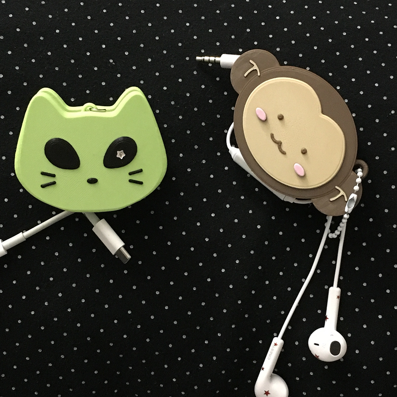 【MADE】 Ailen Cat Cable Holder Keyring