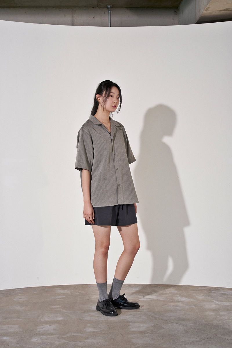 HERRINGBONE LINEN TAILORED 1/2 SHIRT (Black)