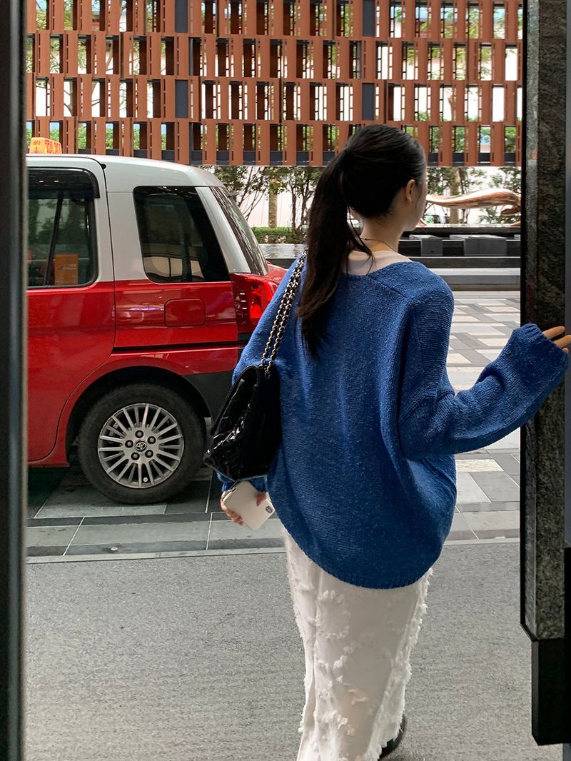 [MADE] Rieze Deep V Knit