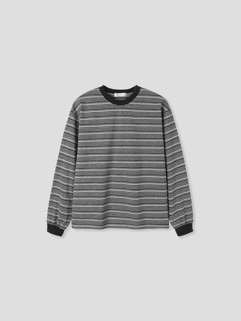 Washed long-sleeved T-shirt