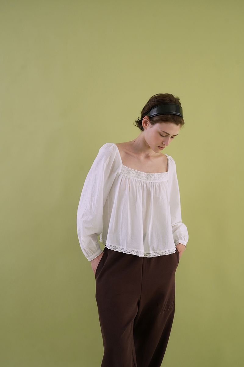 Lily lace blouse