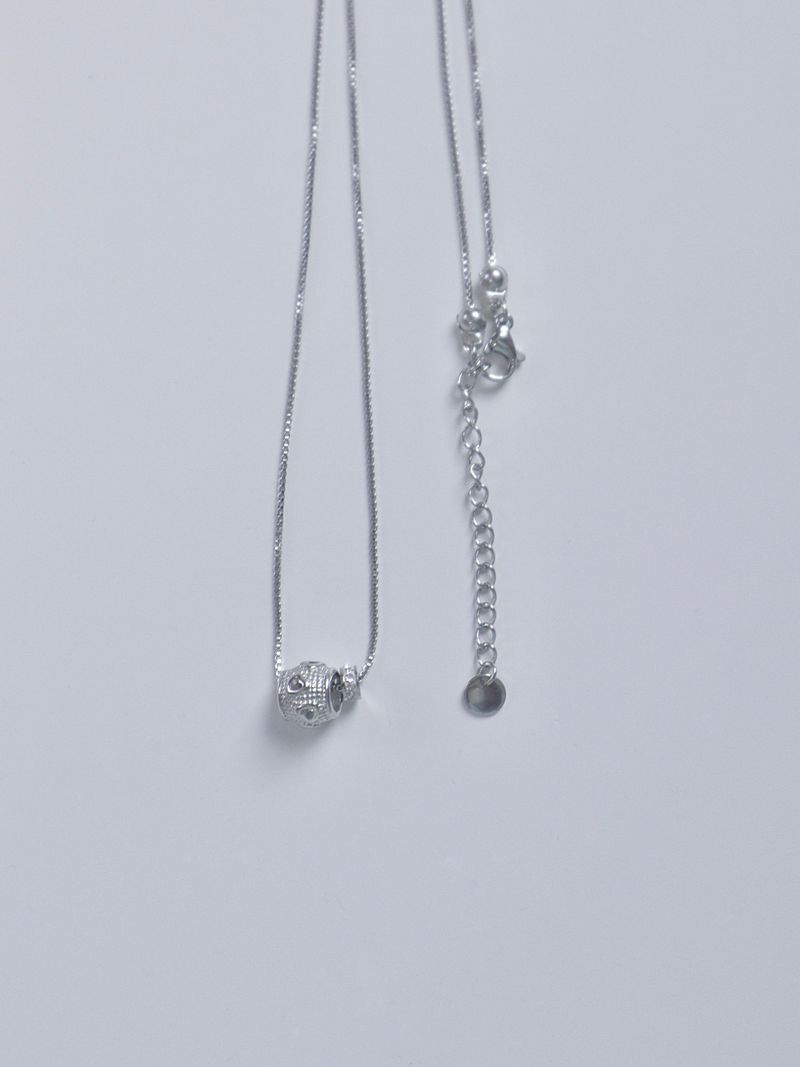 metal heart ball necklace