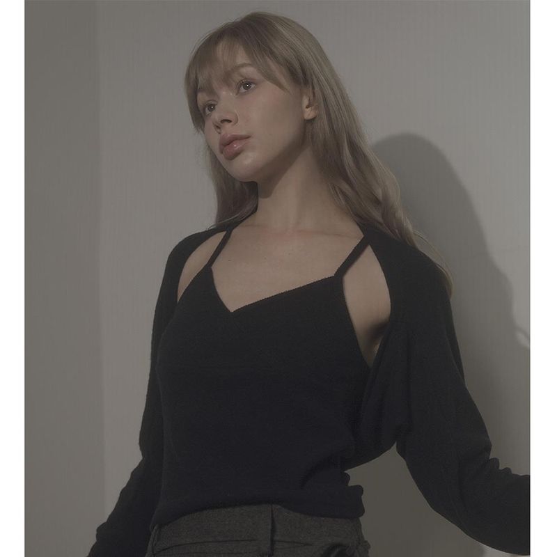 CLOUDY CAMISOLE-BLACK