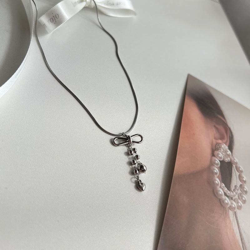 au Hip Ballet Core Stainless Steel Titanium Ribbon Ball Chain Snake Strap Heart Chain Necklace