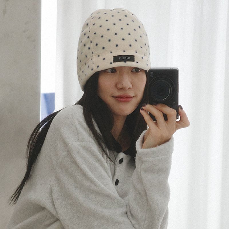 KOOKEESEE（クキシ）の「Mini Dot Fleece Beanie (cream)（Hats）」