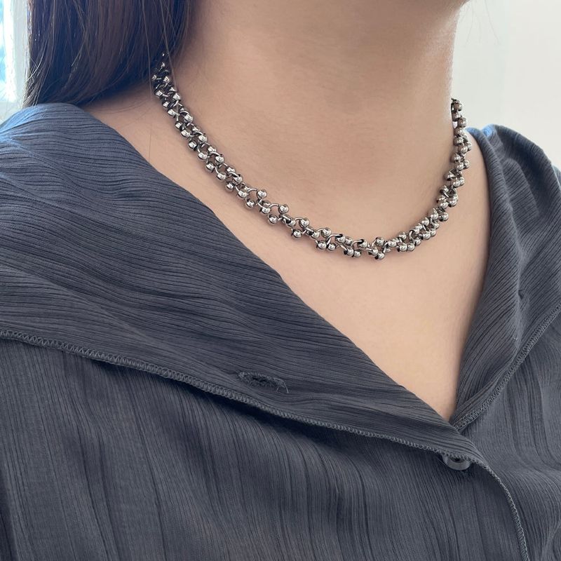 brim biz necklace