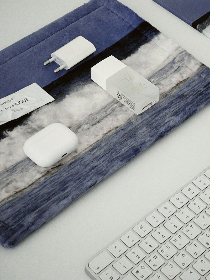 nature desk rug - blue pado